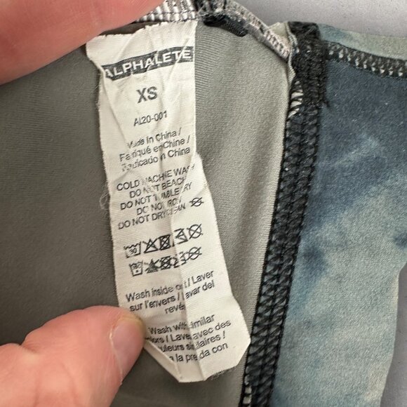 Alphalete Sports Bra Cut Out Womens Size XS Black Grey Tie Dye AL20-001 Athletic - Picture 8 of 10